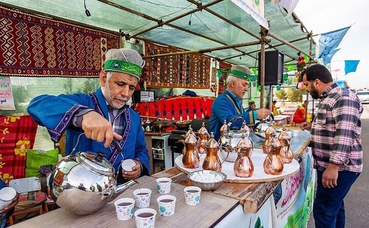 خدمت رسانی مواکب ۳۰ استان و ۹۰ ملیت در نیمه شعبان